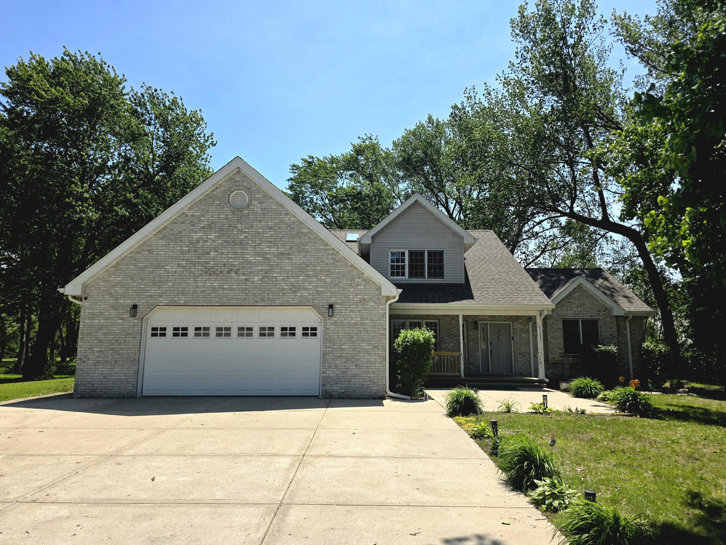 195 S State Route 53, Braceville, IL 60407