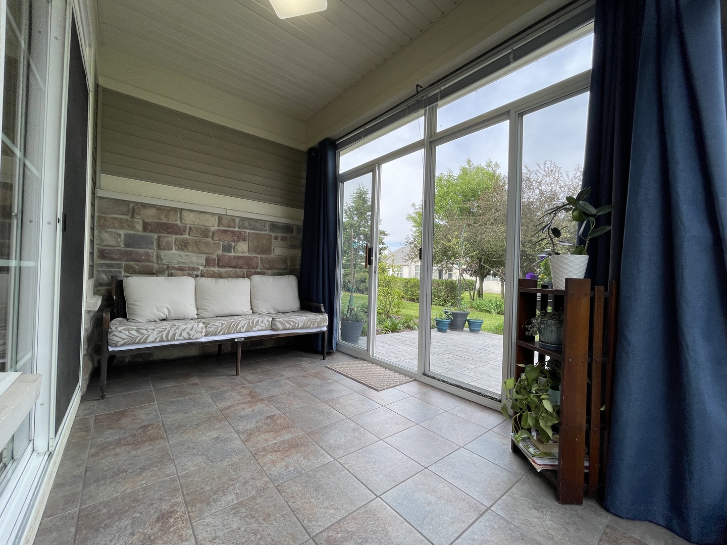 2815 NORMANDY Circle, Naperville, IL 60564