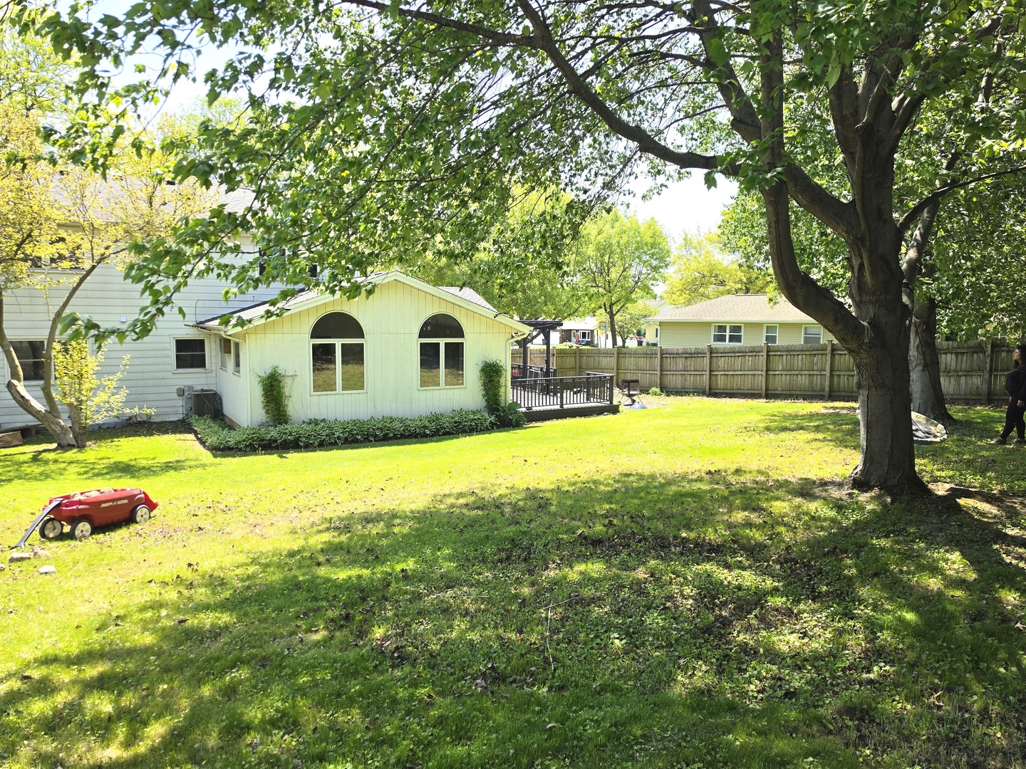 1234 N Lyle Avenue, Elgin, IL 60123