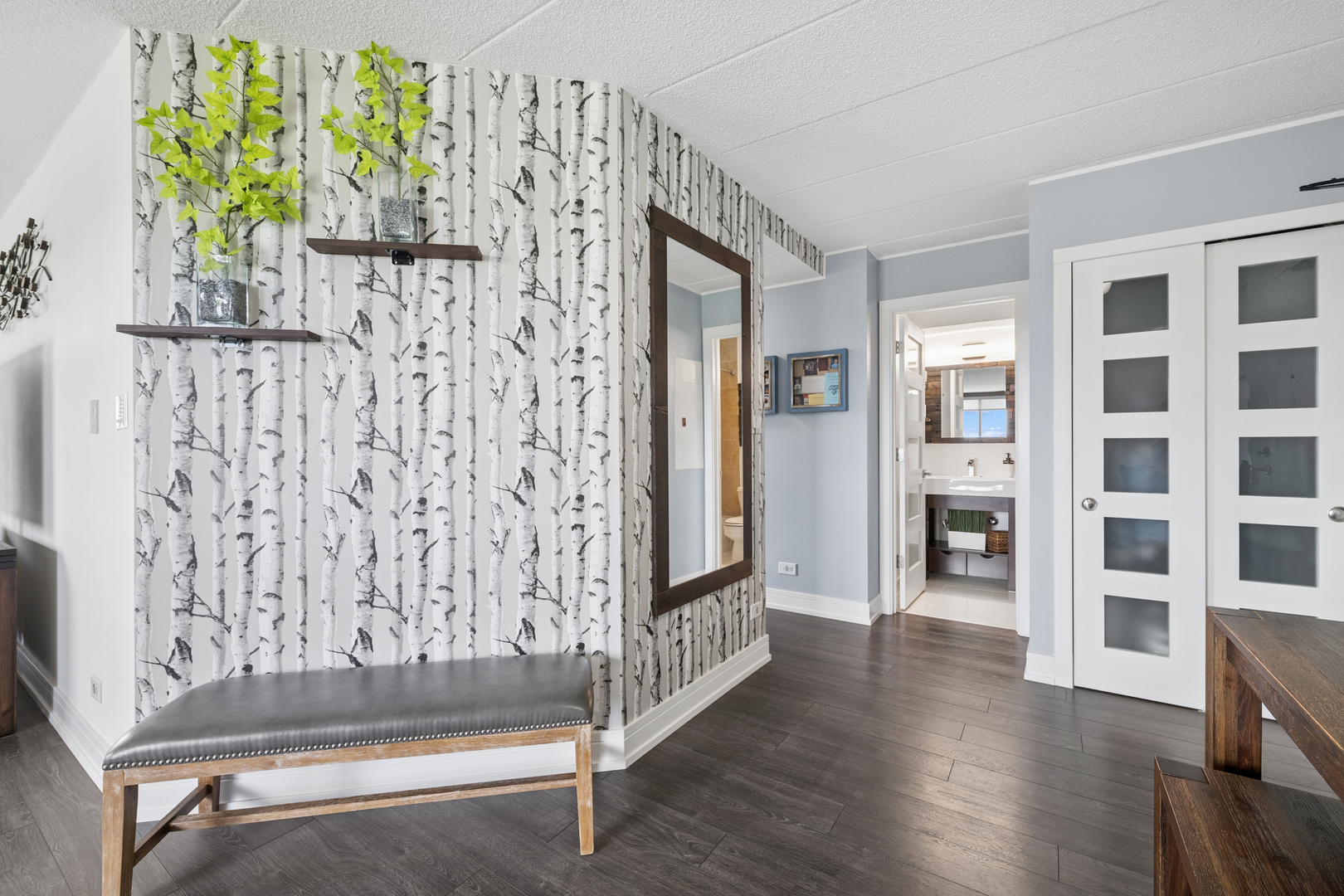 75 Kristin Circle #512, Schaumburg, IL 60195
