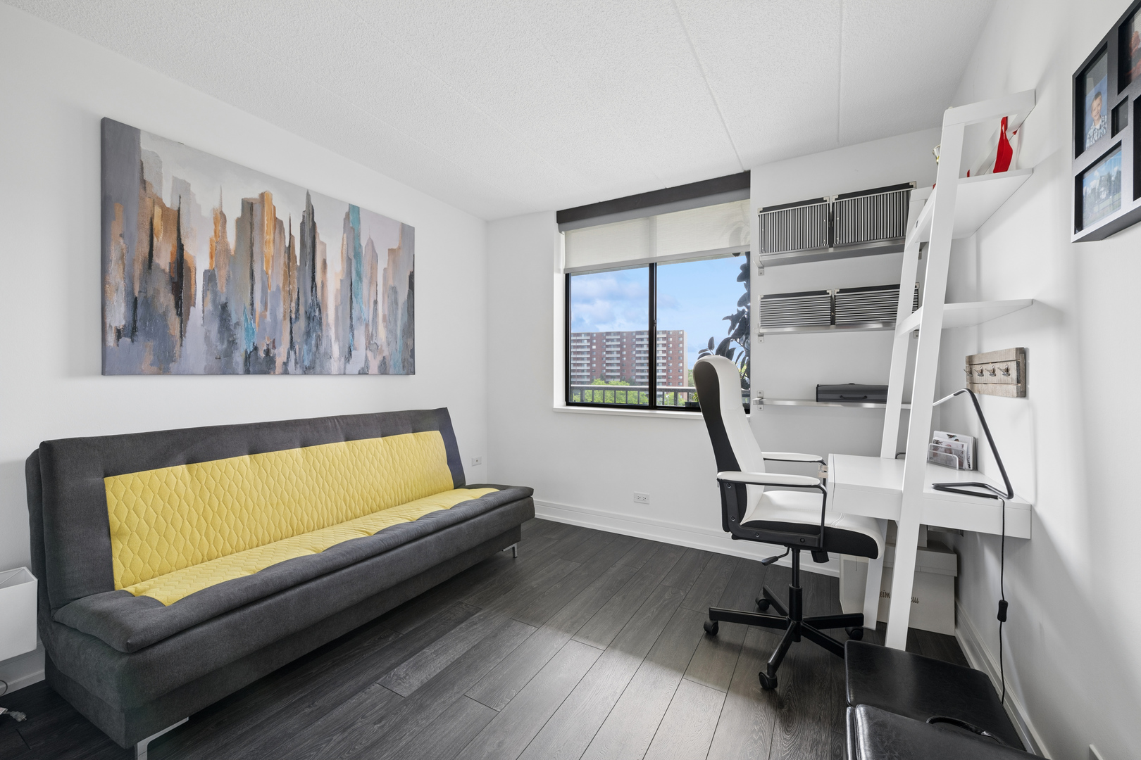 75 Kristin Circle #512, Schaumburg, IL 60195