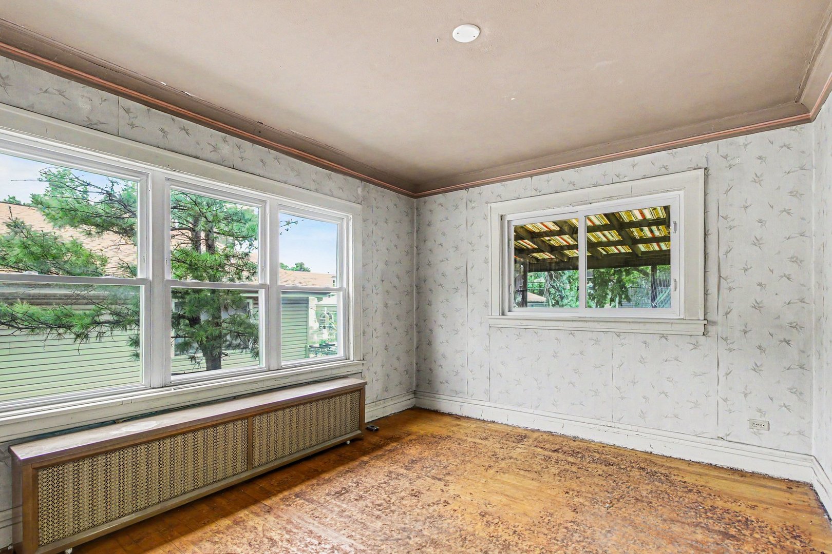 289 S Pick Avenue, Elmhurst, IL 60126