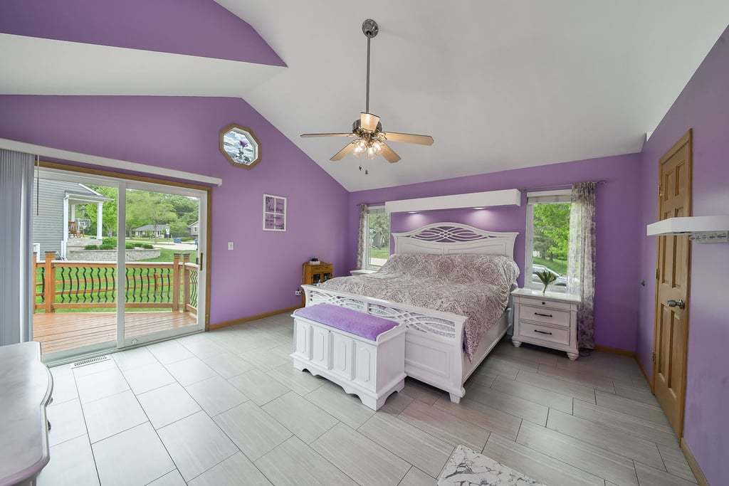 110 Oakwood Lane, Bartlett, IL 60103
