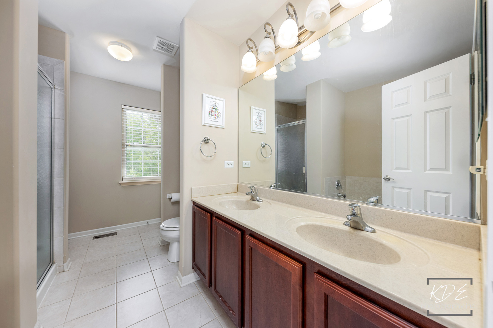 815 Preston Lane, Oswego, IL 60543