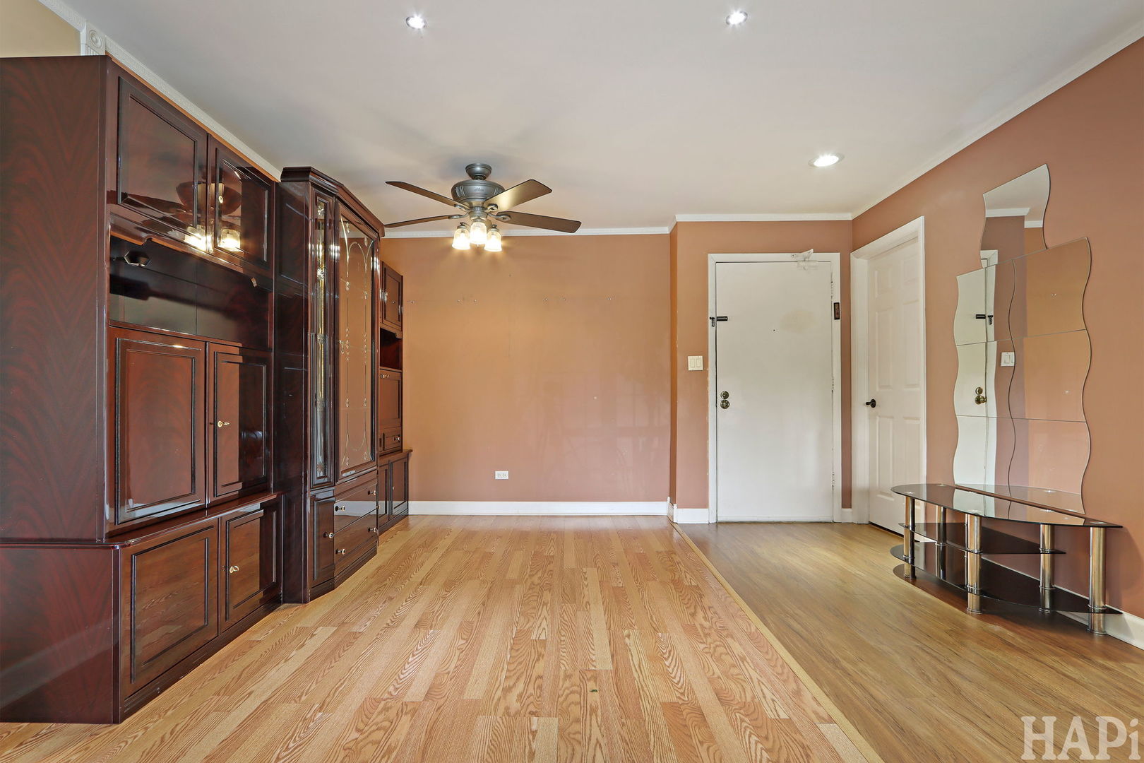 70 OLD OAK Drive #124, Buffalo Grove, IL 60089