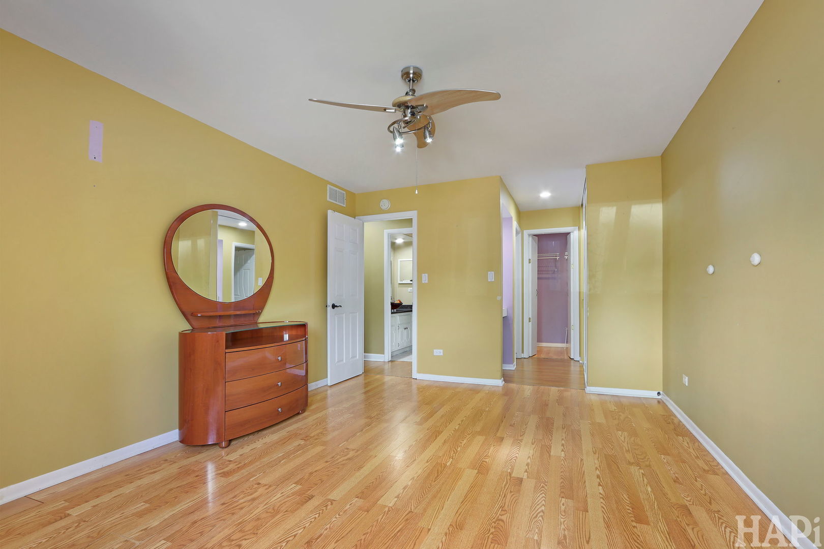 70 OLD OAK Drive #124, Buffalo Grove, IL 60089