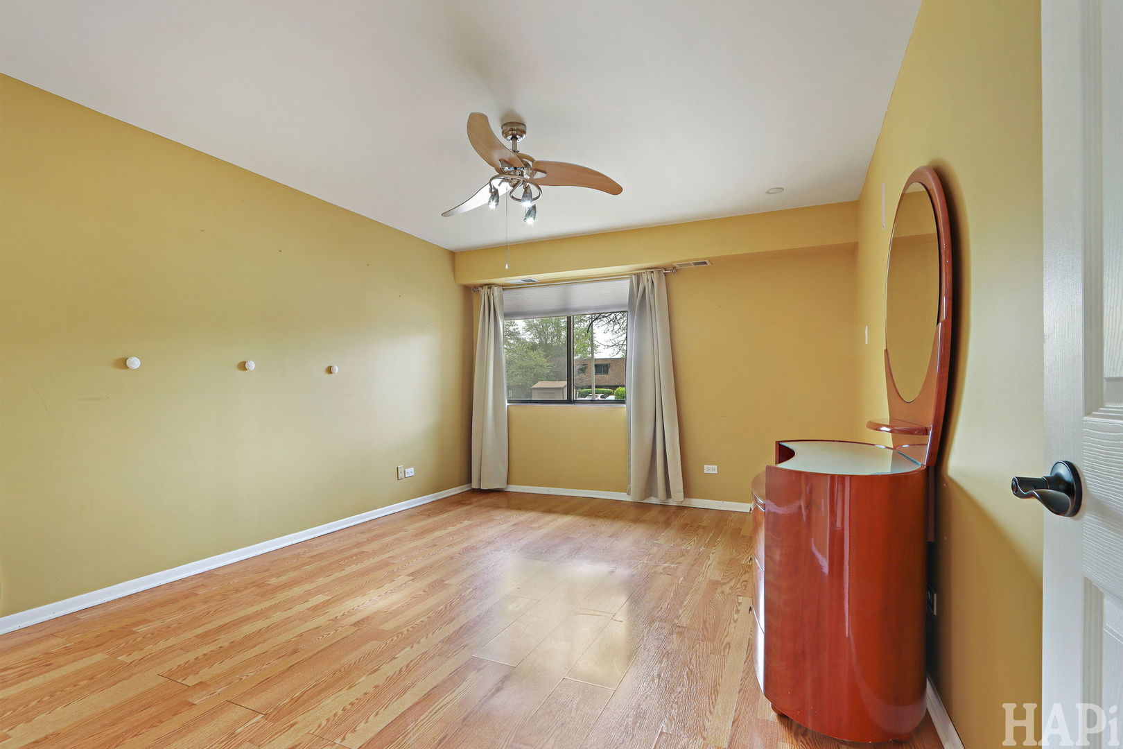 70 OLD OAK Drive #124, Buffalo Grove, IL 60089