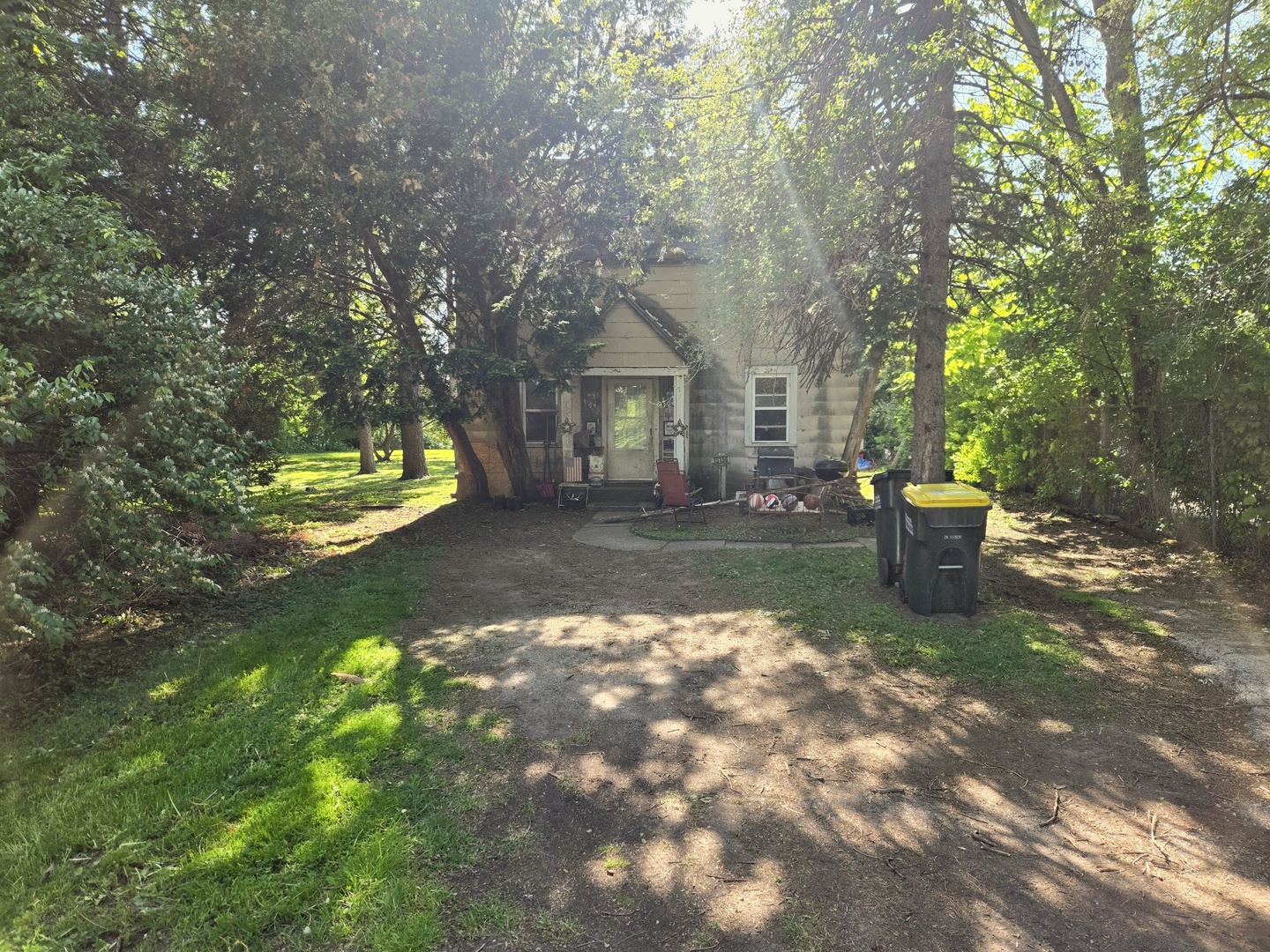 1S156 3rd Street, Lombard, IL 60148