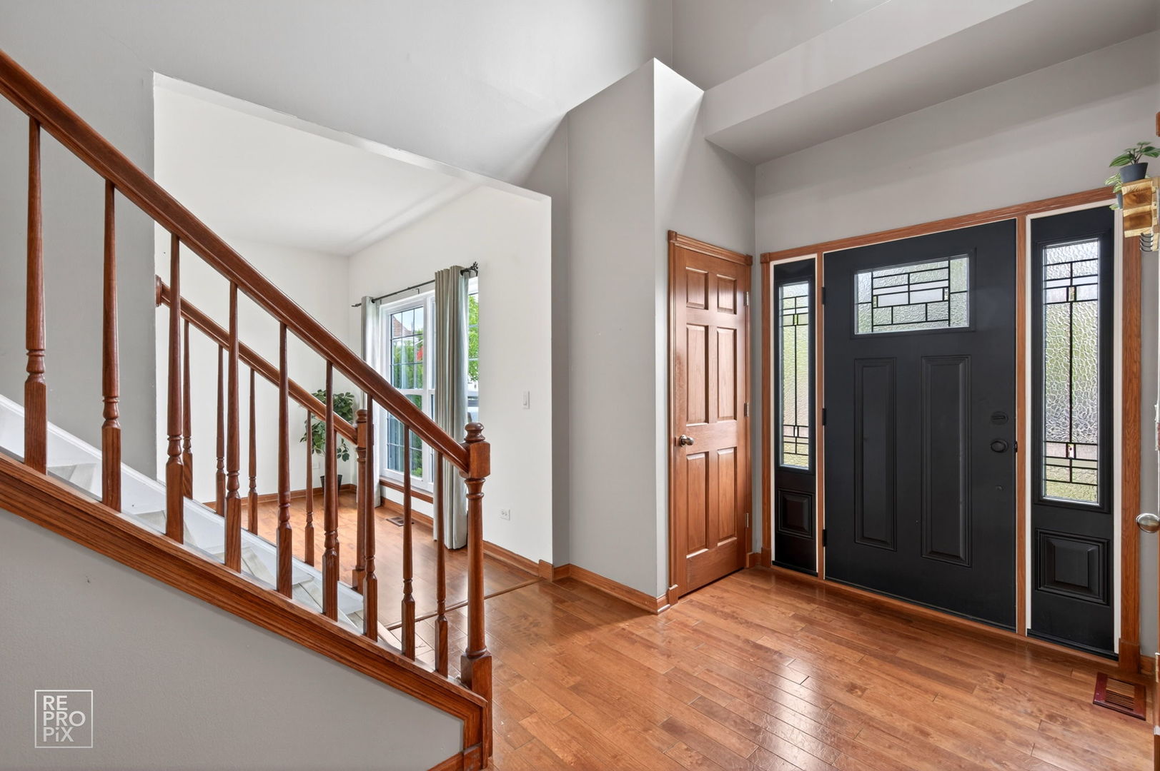 5010 Thistle Lane, Lake In The Hills, IL 60156