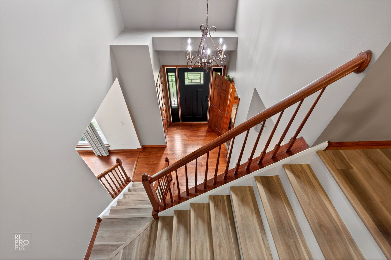 5010 Thistle Lane, Lake In The Hills, IL 60156