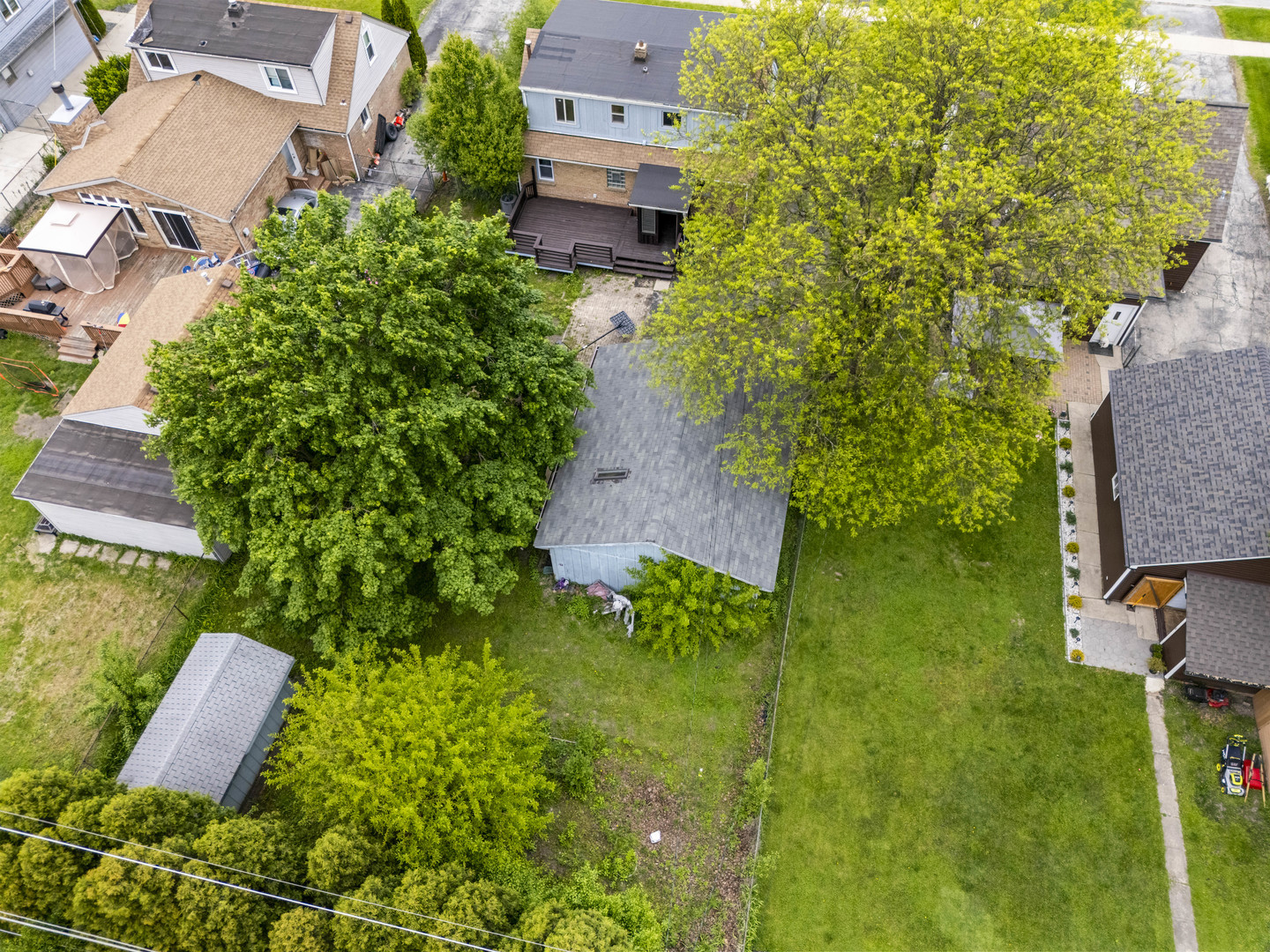 7809 Columbia Drive, Bridgeview, IL 60455