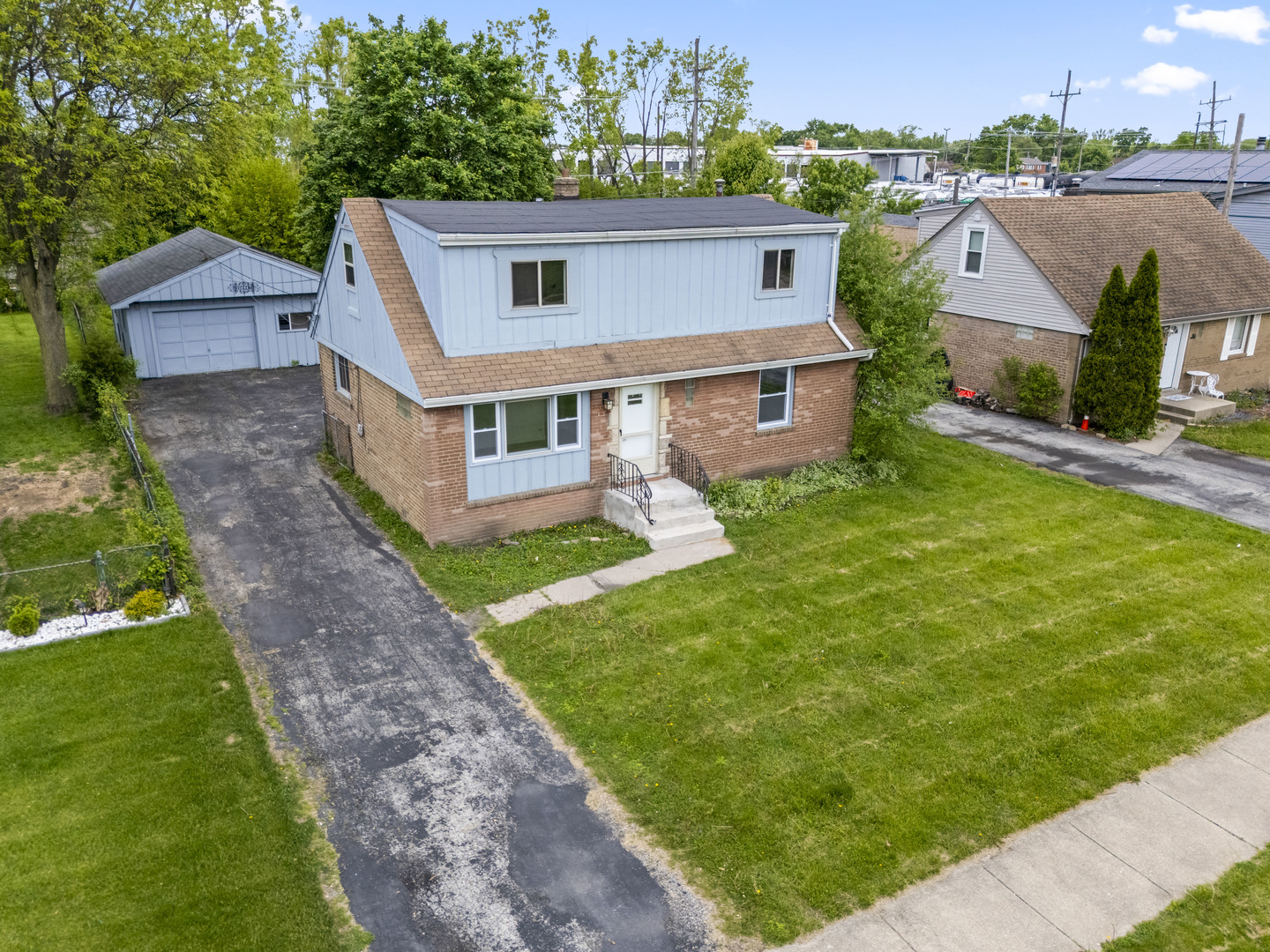 7809 Columbia Drive, Bridgeview, IL 60455