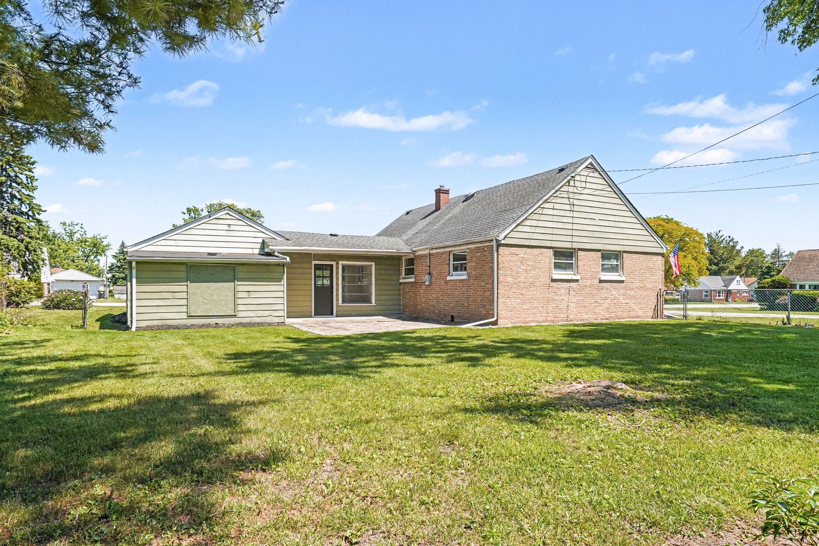 2300 Atlantic Avenue, Melrose Park, IL 60164