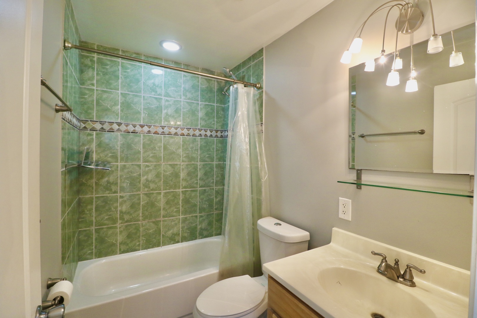 12 Oak Creek Drive #1213, Buffalo Grove, IL 60089