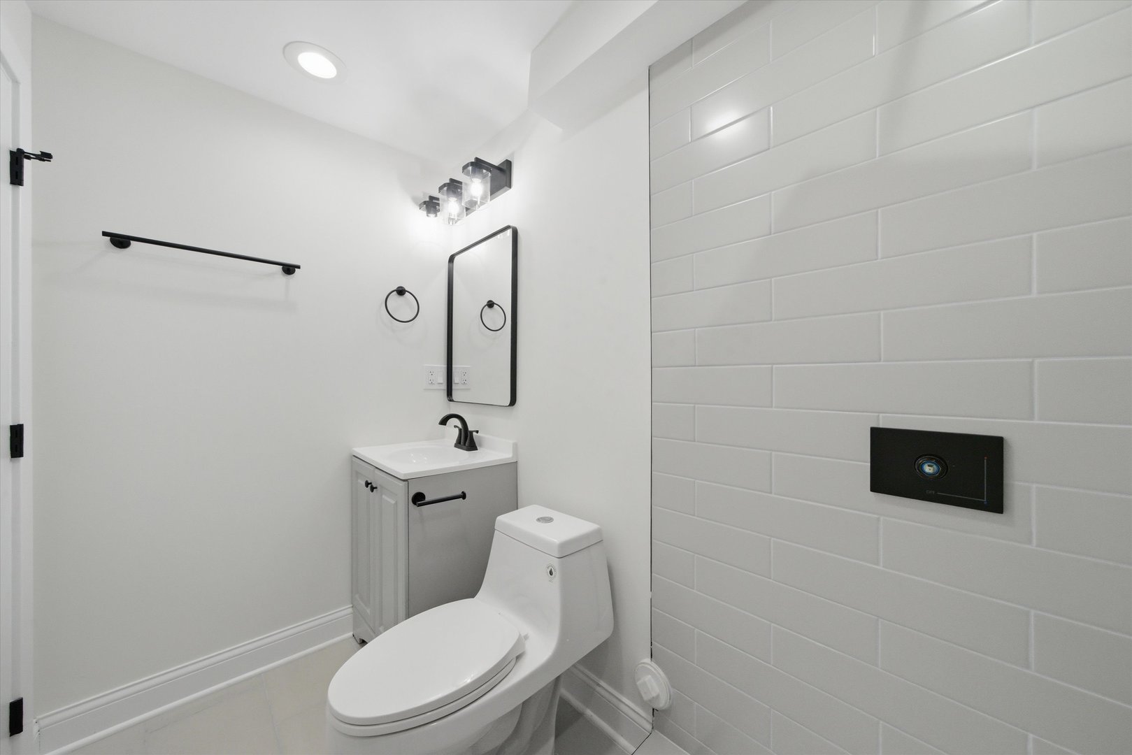 2702 W Adams Street, Chicago, IL 60612