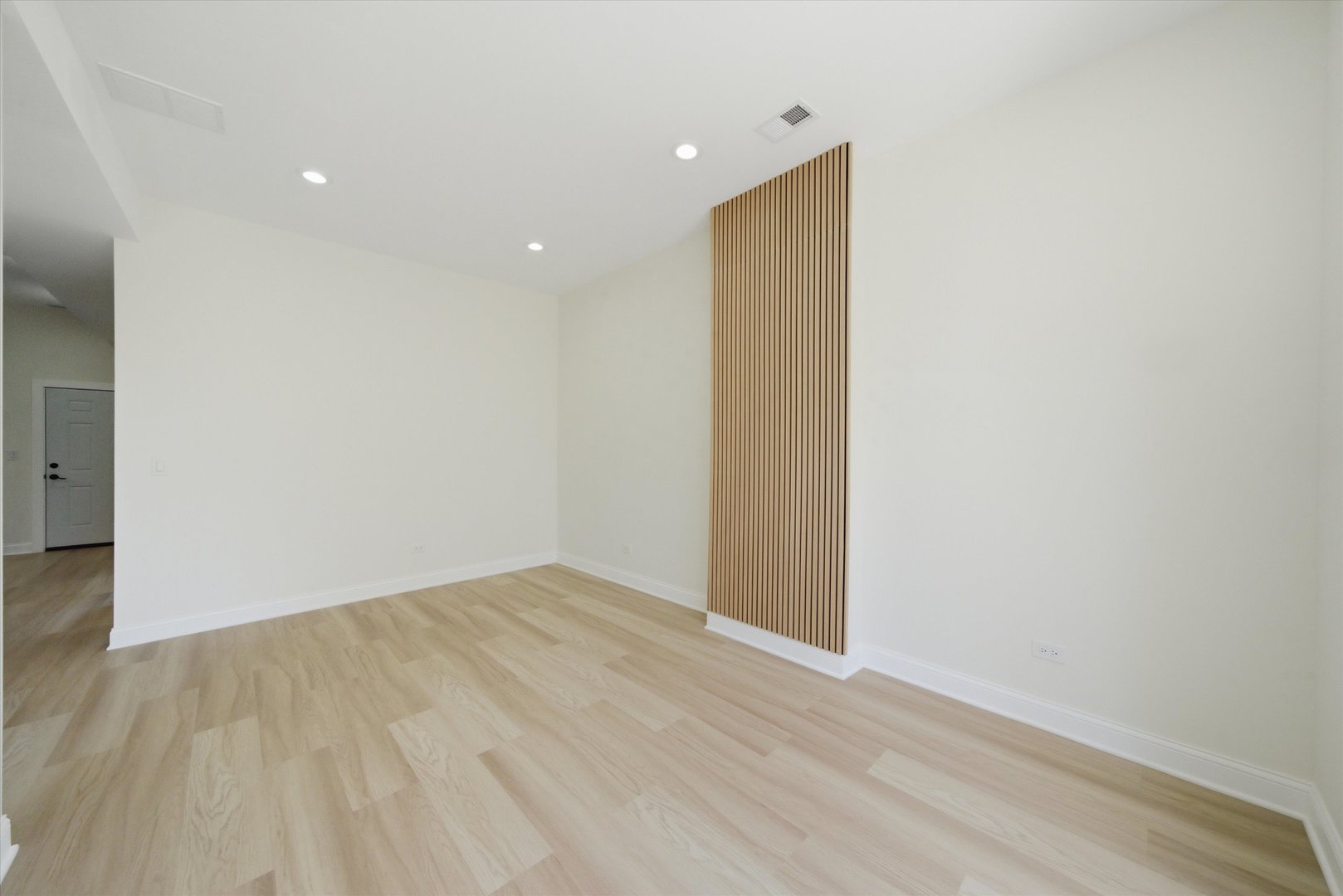 2702 W Adams Street, Chicago, IL 60612