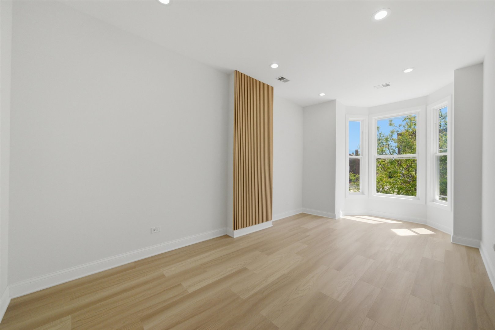 2702 W Adams Street, Chicago, IL 60612