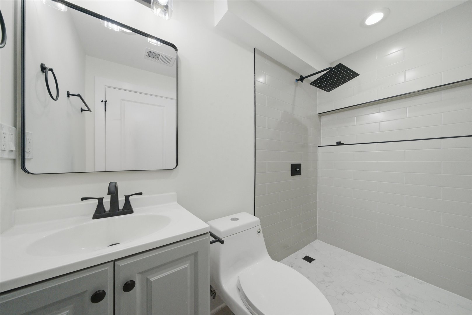 2702 W Adams Street, Chicago, IL 60612
