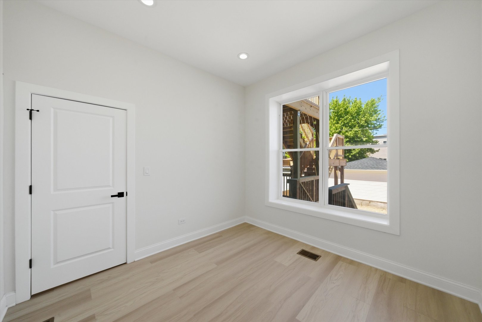 2702 W Adams Street, Chicago, IL 60612