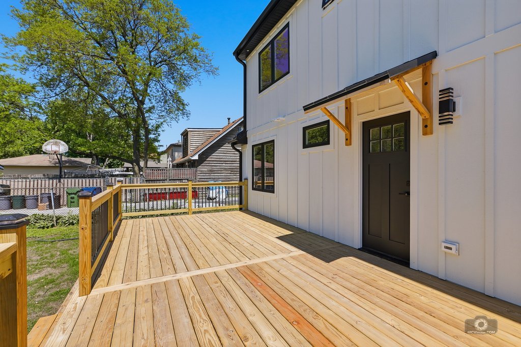 9338 Sayre Avenue, Oak Lawn, IL 60453