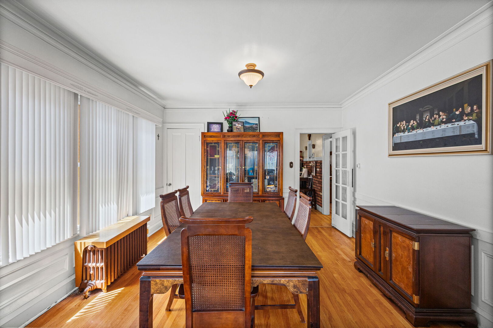 5224 W Oakdale Avenue, Chicago, IL 60641