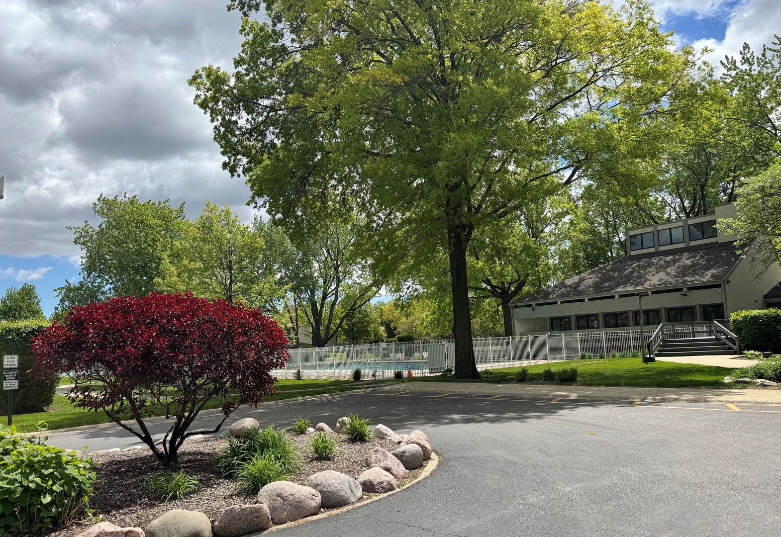 626 Bryce Trail, Roselle, IL 60172
