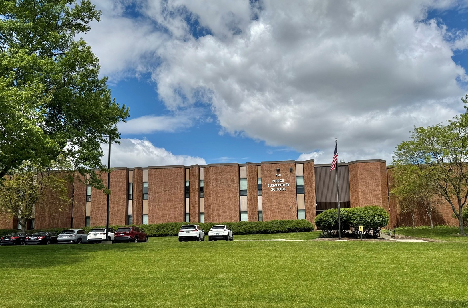626 Bryce Trail, Roselle, IL 60172