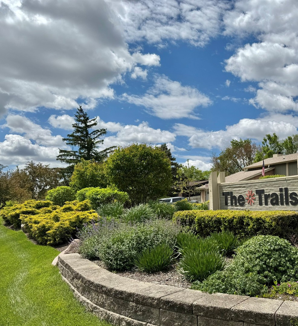626 Bryce Trail, Roselle, IL 60172