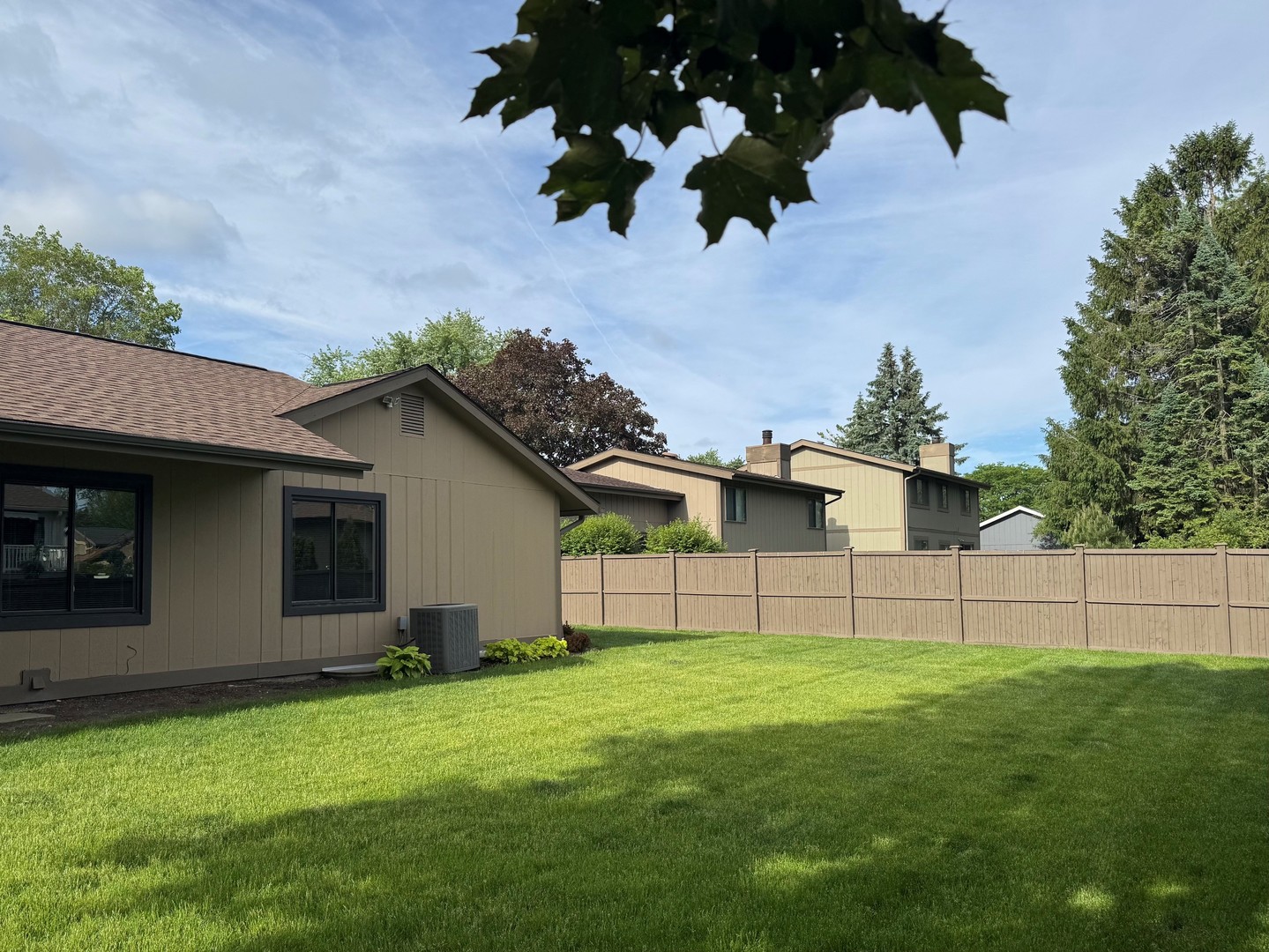 626 Bryce Trail, Roselle, IL 60172