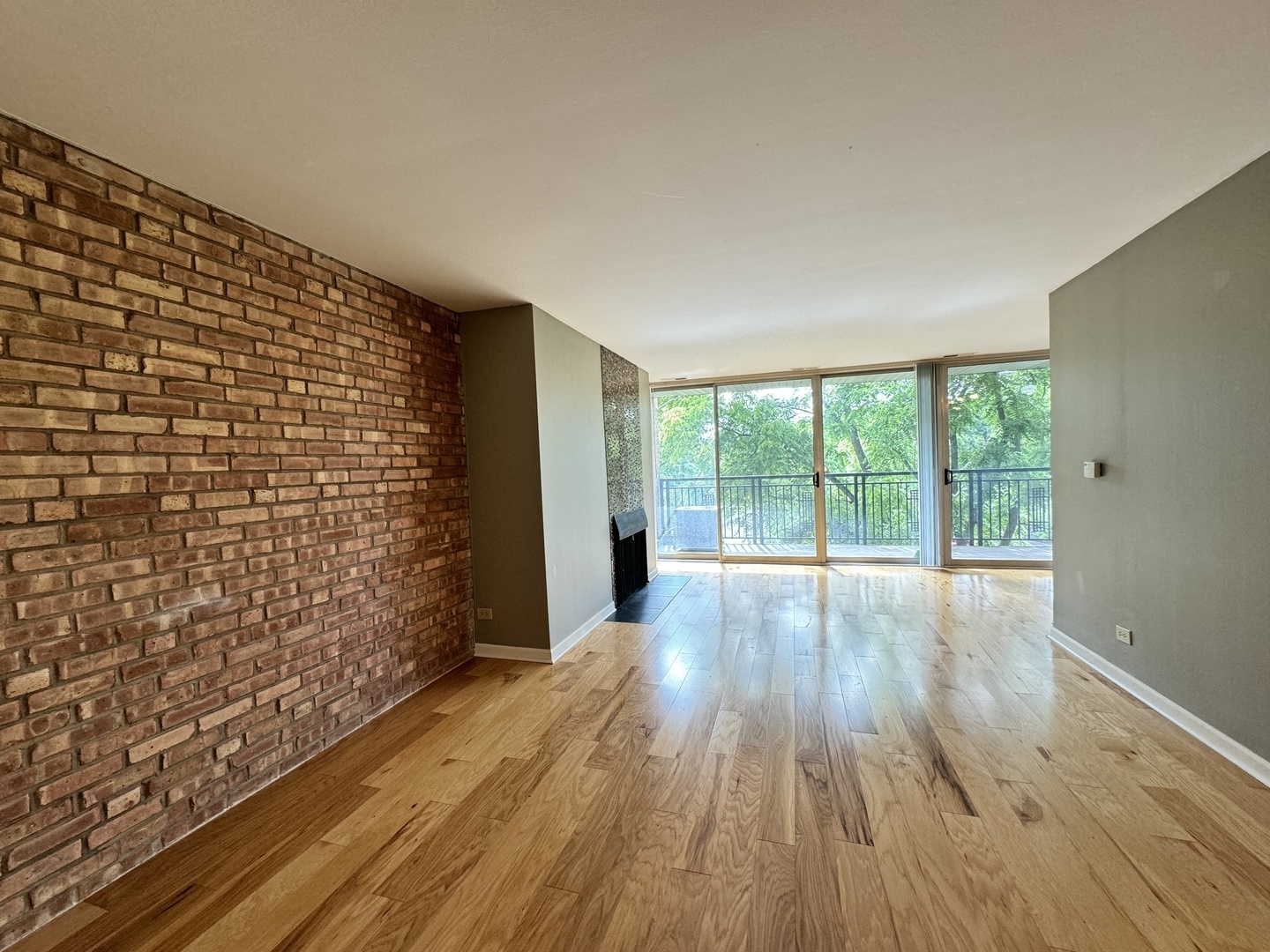 5900 OAKWOOD Drive #4J, Lisle, IL 60532