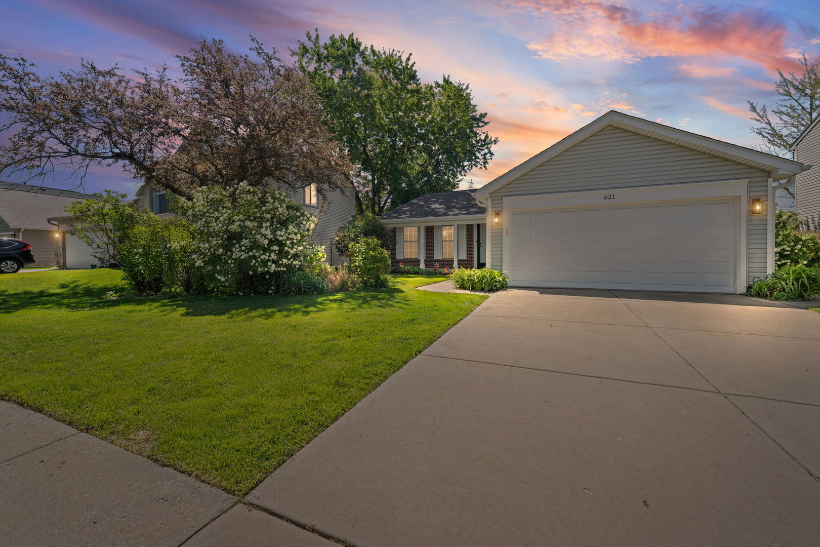 621 Cutter Lane, Elk Grove Village, IL 60007