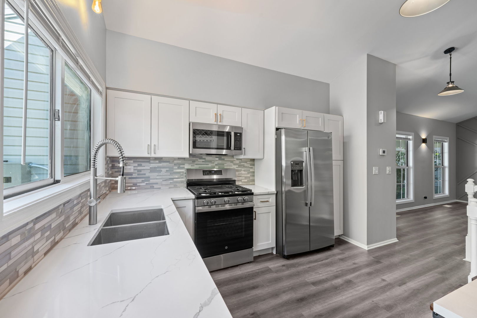 621 Cutter Lane, Elk Grove Village, IL 60007