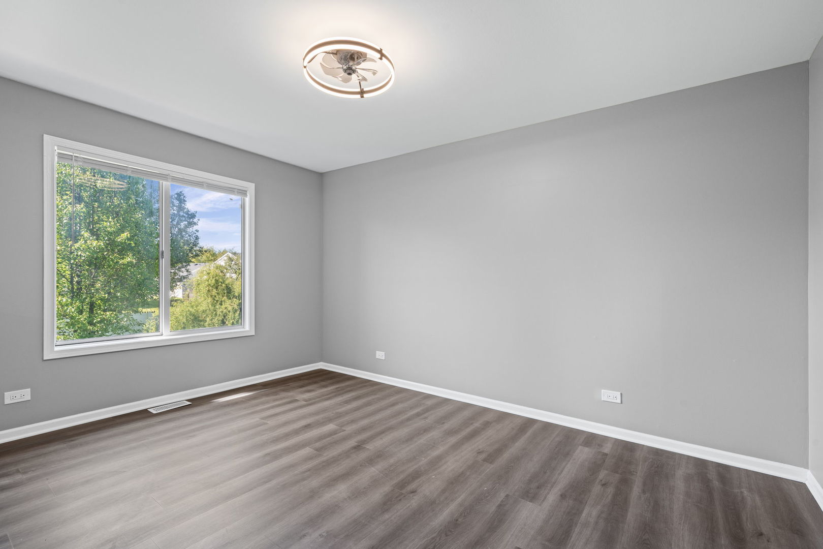 621 Cutter Lane, Elk Grove Village, IL 60007