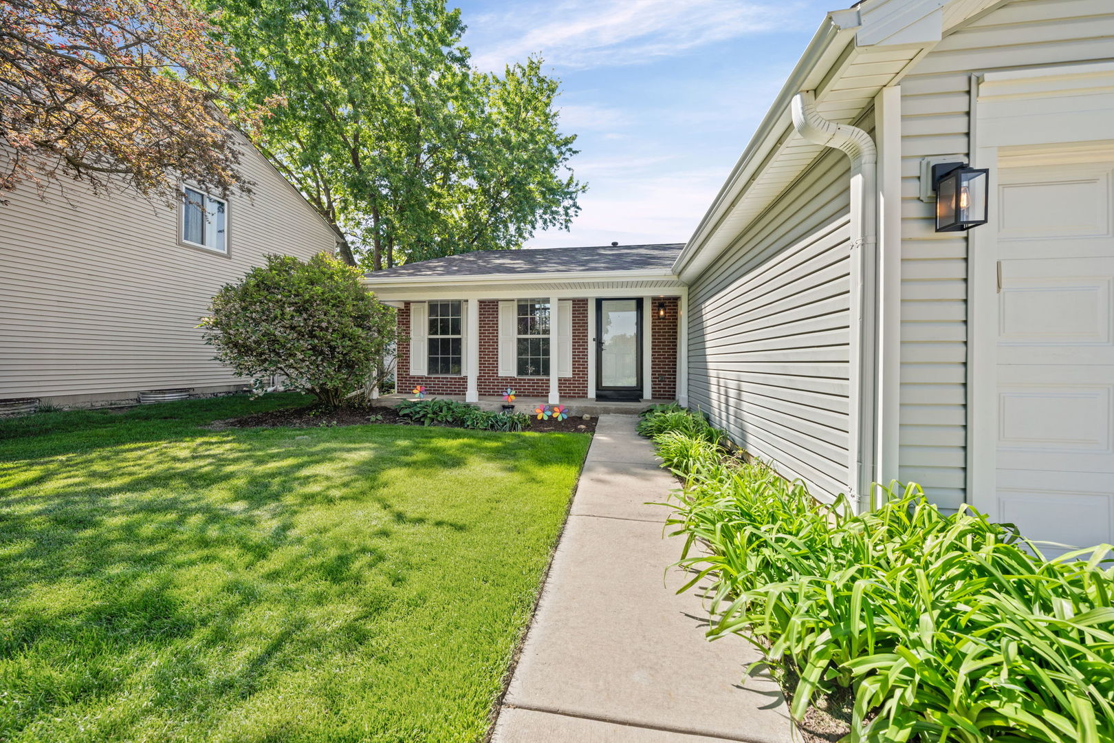 621 Cutter Lane, Elk Grove Village, IL 60007