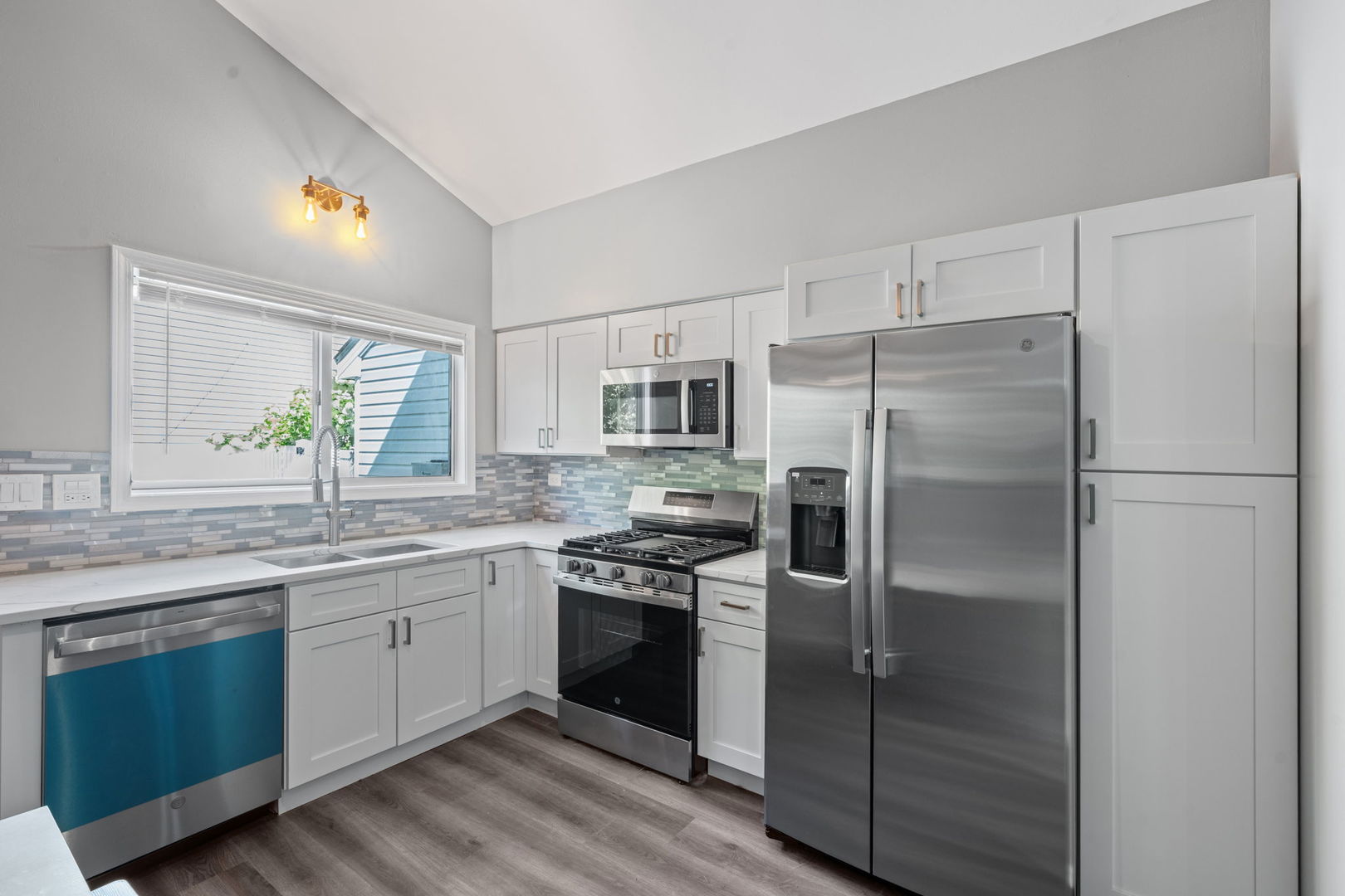 621 Cutter Lane, Elk Grove Village, IL 60007