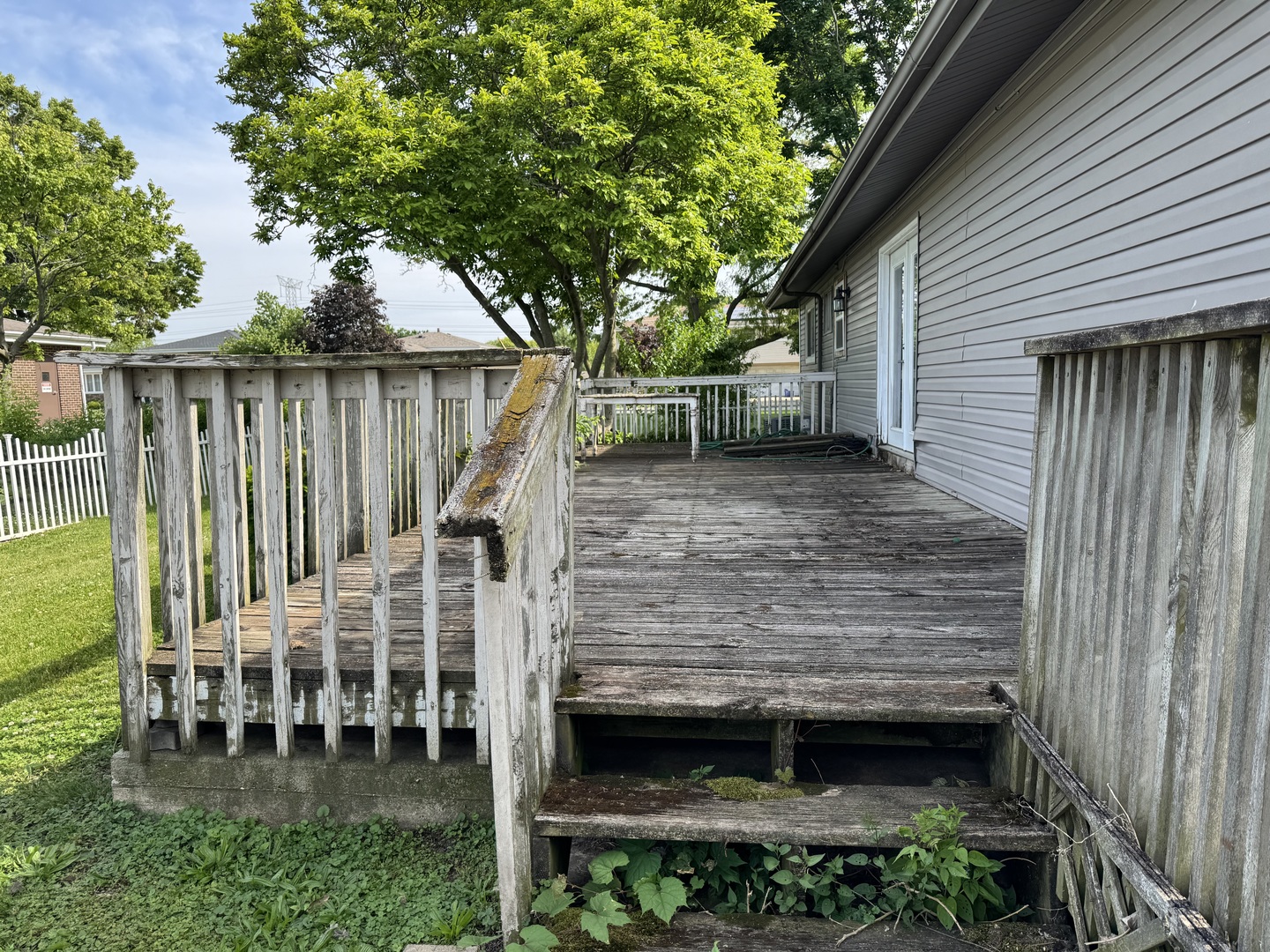 155 N Mill Road, Wood Dale, IL 60191