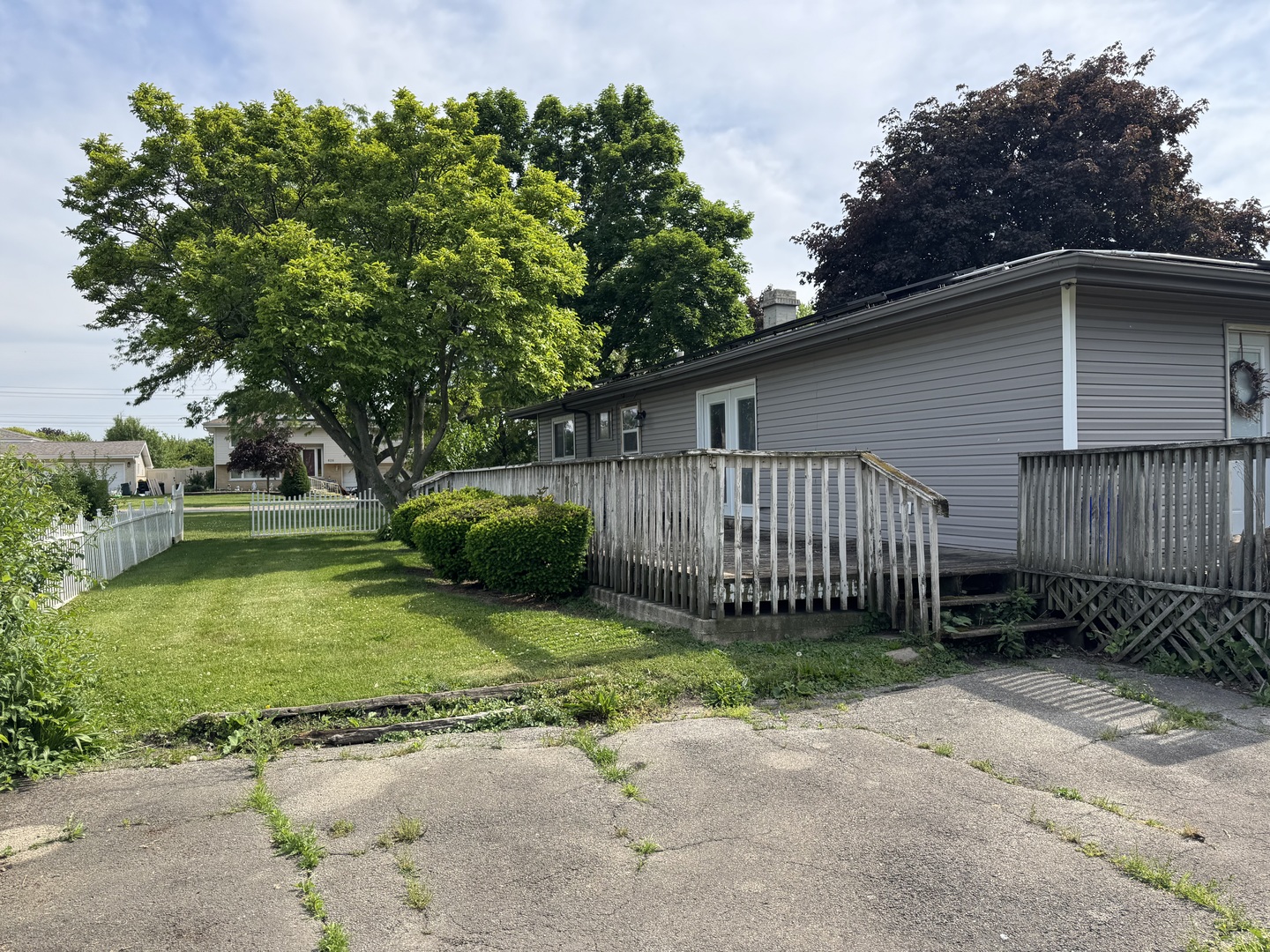 155 N Mill Road, Wood Dale, IL 60191