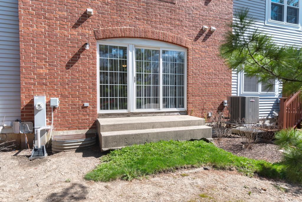 1679 W Ethans Glen Drive, Palatine, IL 60067