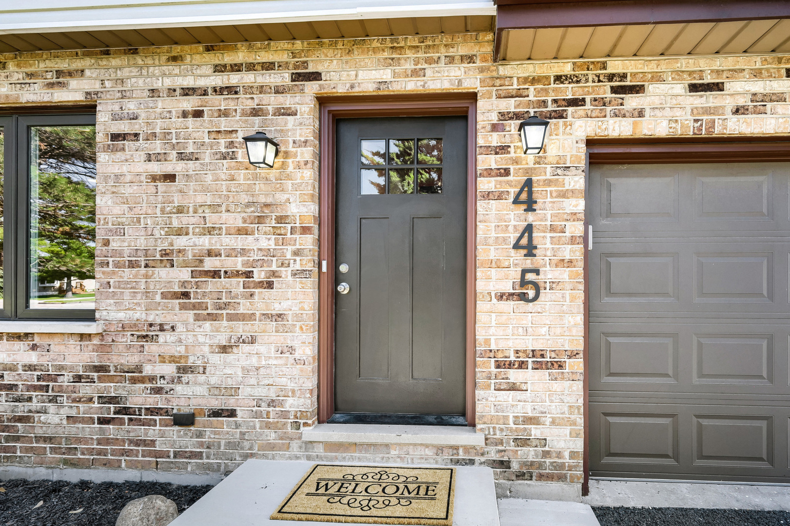 445 E Fullerton Avenue, Addison, IL 60101