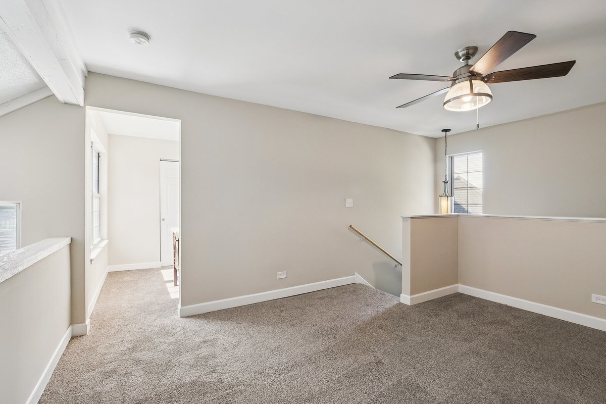 938 Chase Court, Gurnee, IL 60031