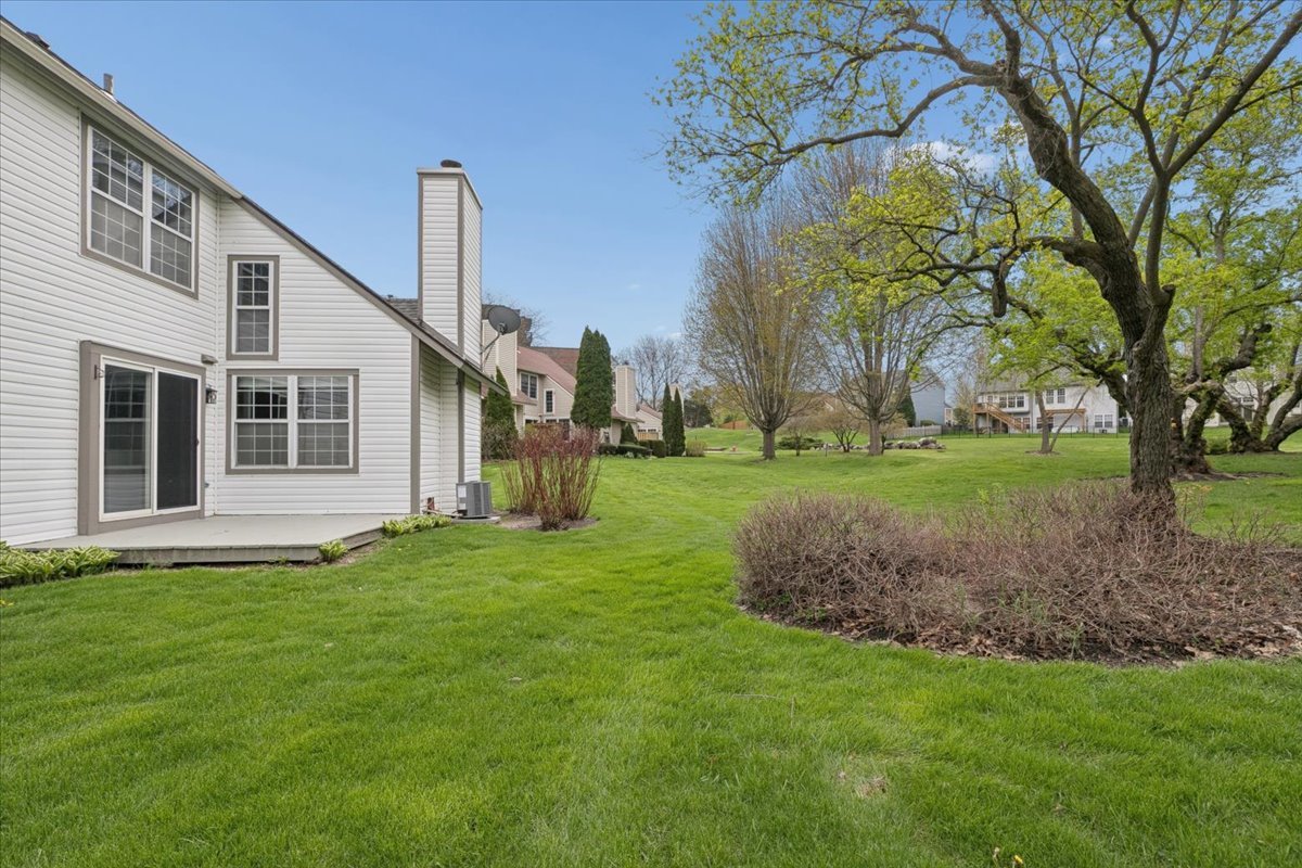 938 Chase Court, Gurnee, IL 60031