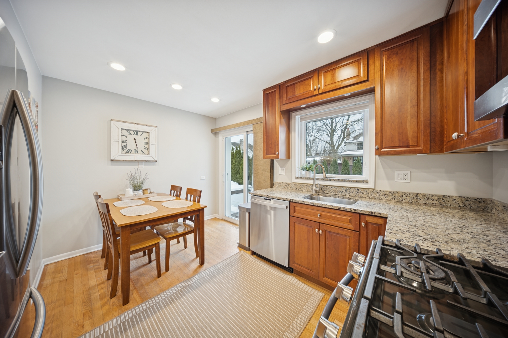 814 S Evergreen Avenue, Arlington Heights, IL 60005