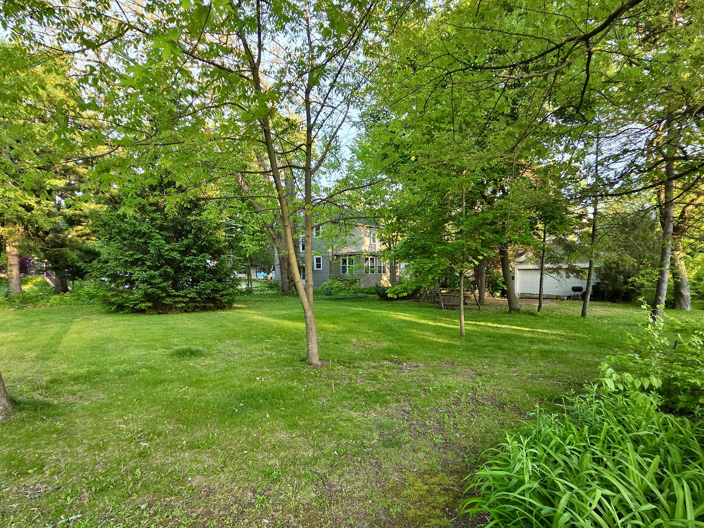 552 Highland Avenue, West Chicago, IL 60185