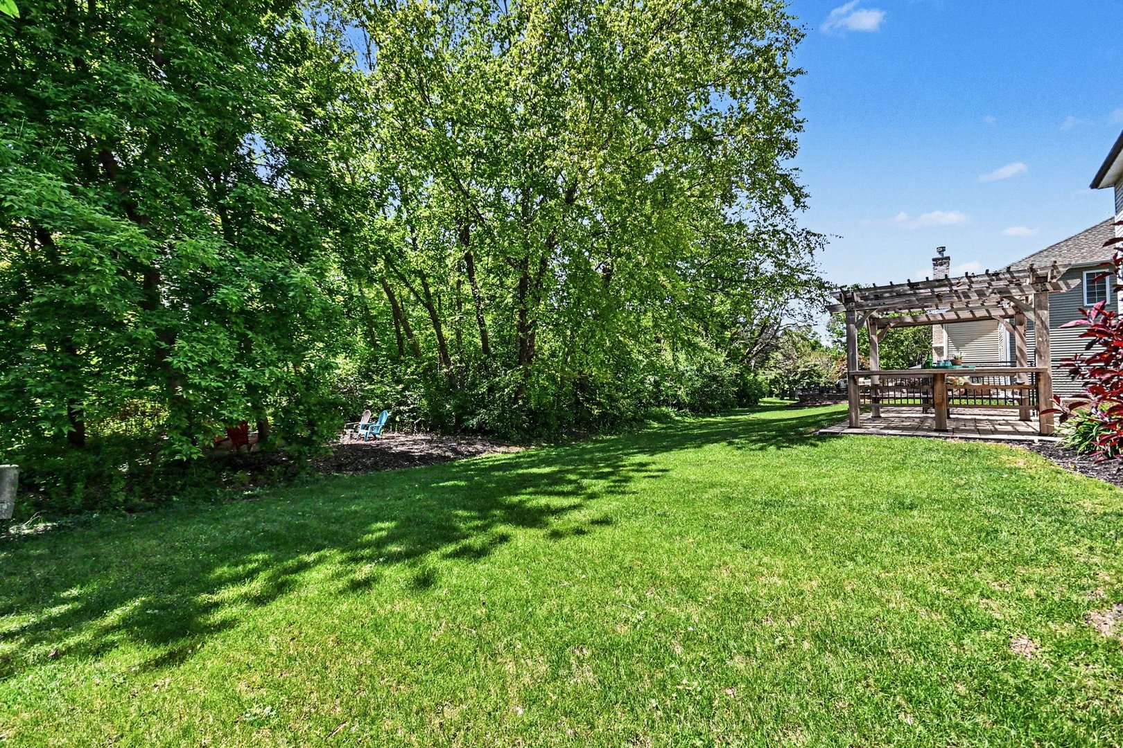 517 Meadowwood Lane, Oswego, IL 60543