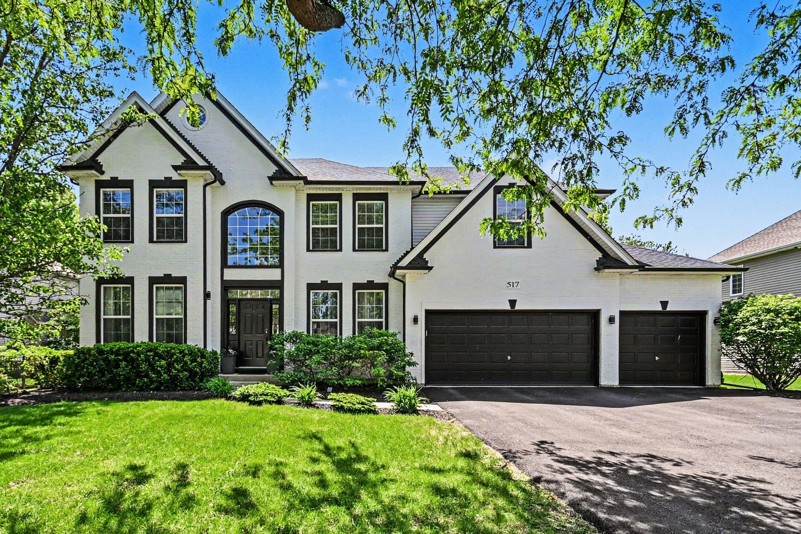 517 Meadowwood Lane, Oswego, IL 60543