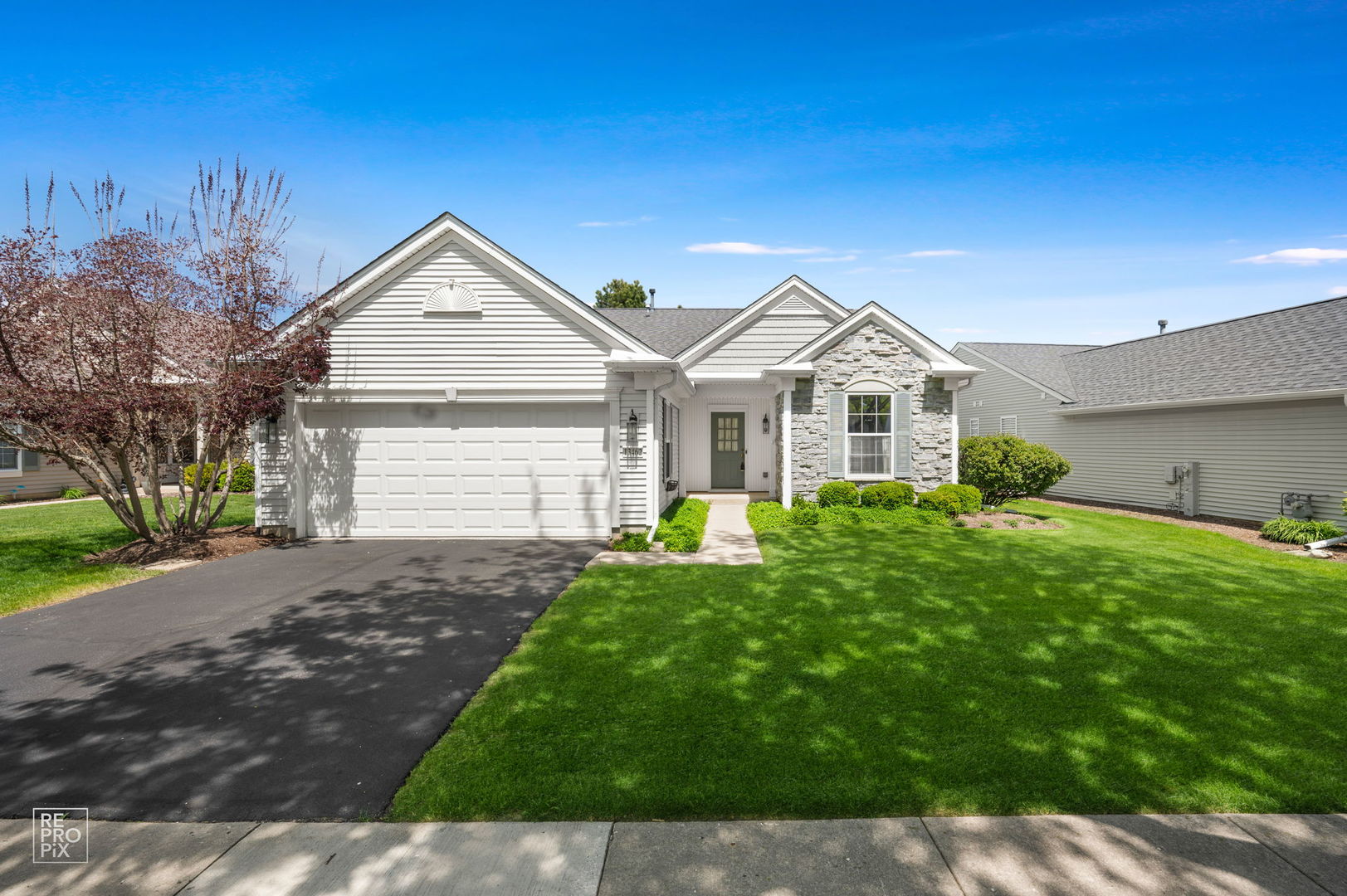 13462 Dearborn Trail, Huntley, IL 60142
