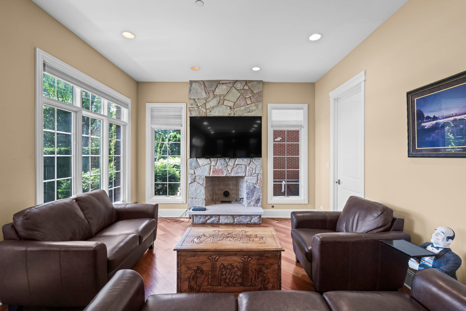 1105 Austin Avenue, Park Ridge, IL 60068