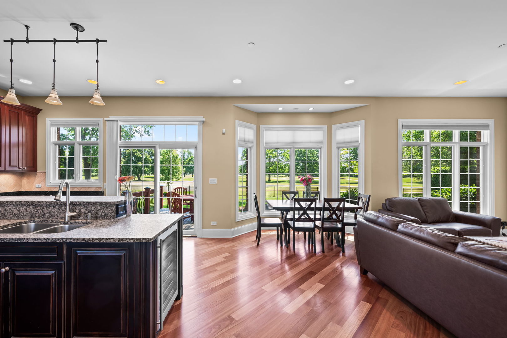 1105 Austin Avenue, Park Ridge, IL 60068