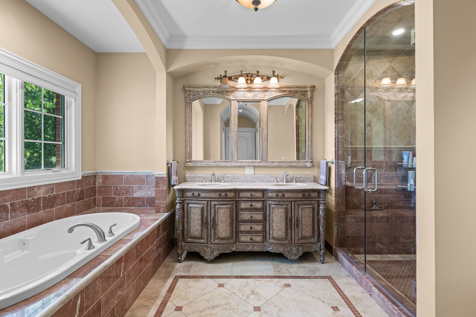 1105 Austin Avenue, Park Ridge, IL 60068