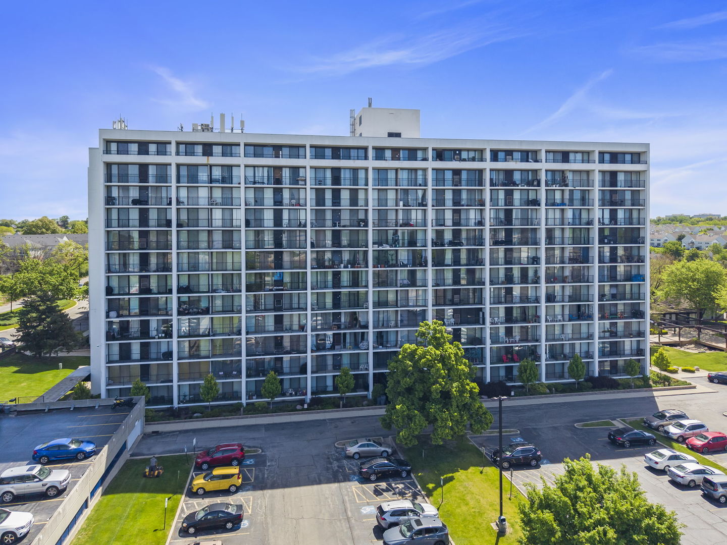2005 S Finley Road #1012, Lombard, IL 60148